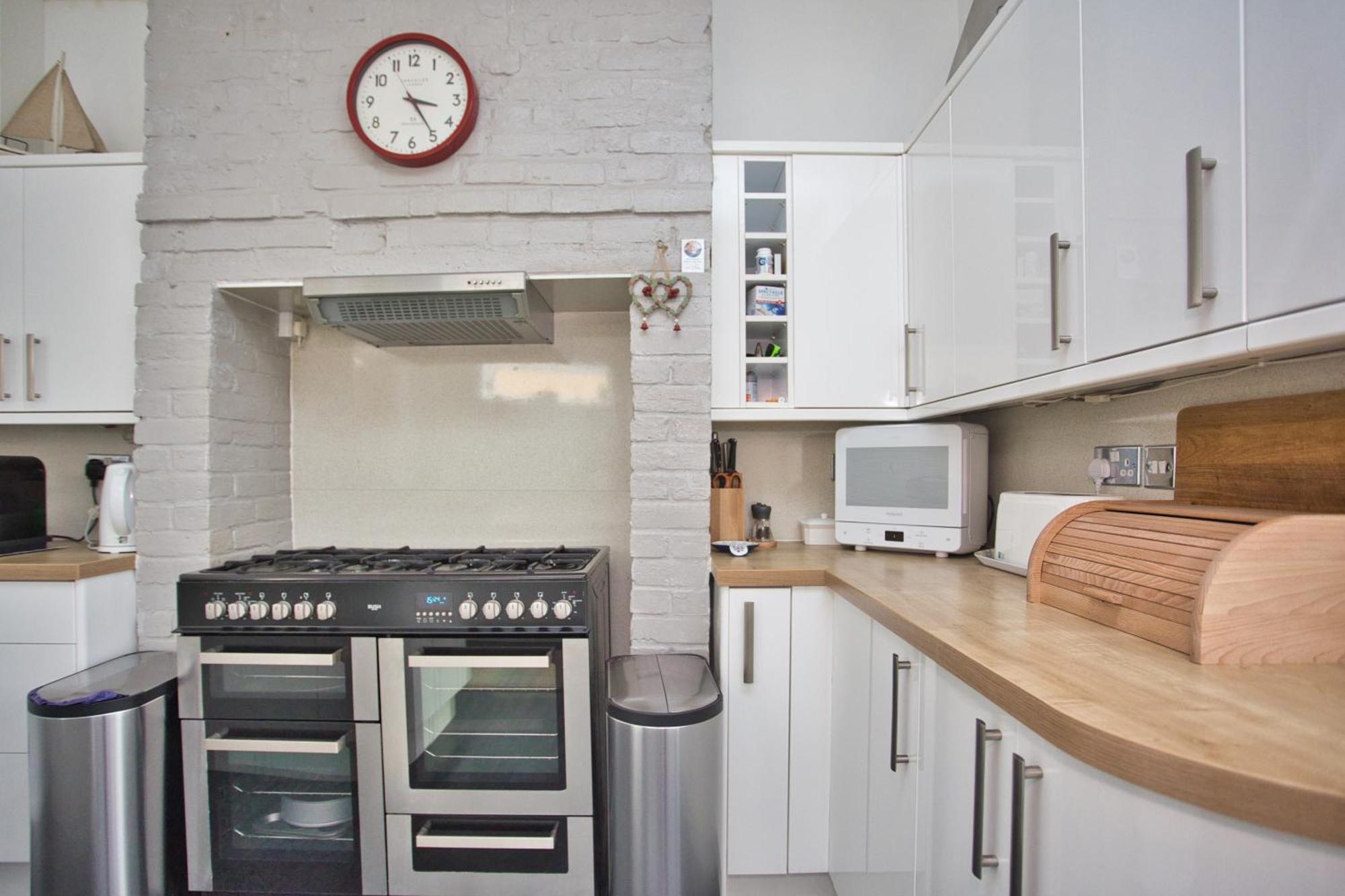 Spacious Seaside Escape In The Heart Of Deal, 4 Mins From The Beach Kültér fotó
